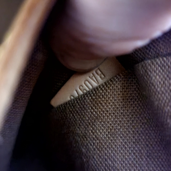 Authentic LV - Picture 4 of 9